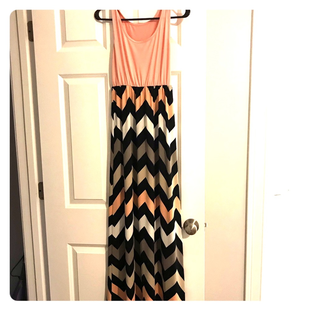 Maternity Sleeveless Dress Size Small